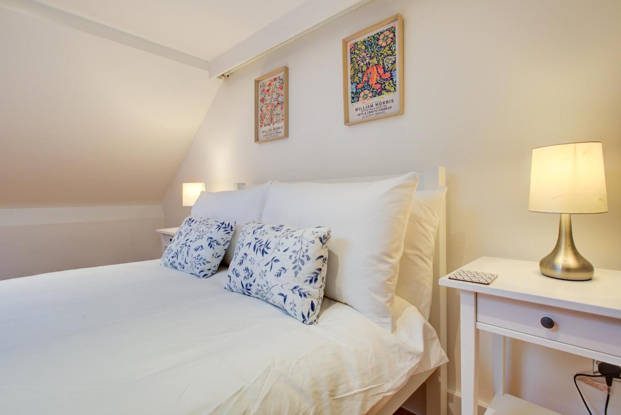 Wonderful Two-Bedroom Apartment Лондон Екстер'єр фото